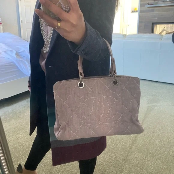 Authentic rare denim light pink Chanel bag - Picture 11 of 13